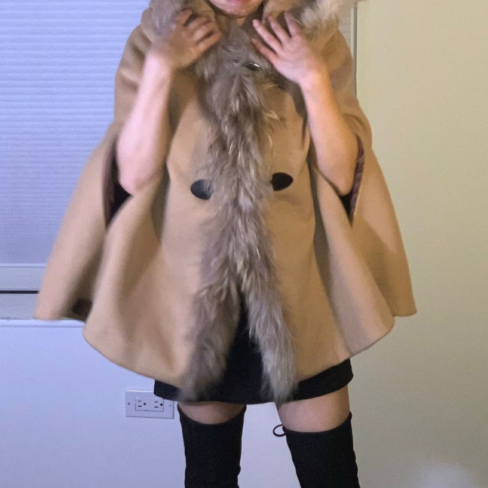 Camel fur poncho size small - Picture 6 of 9